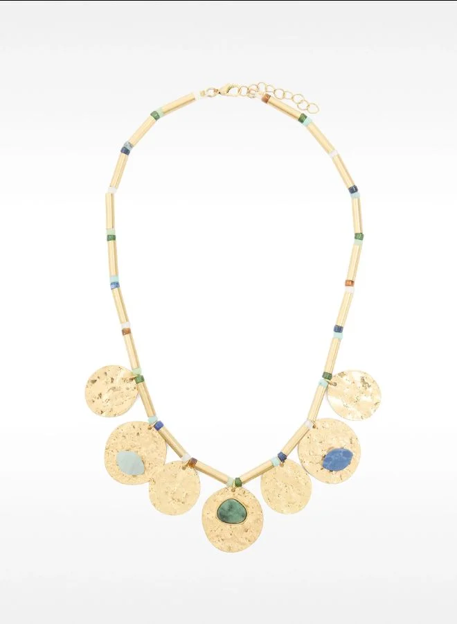 Short necklace with medals and stones