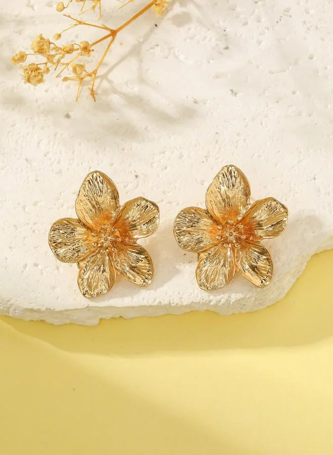 تايك تو أقراط مسمارية ذهبية على شكل زهرة