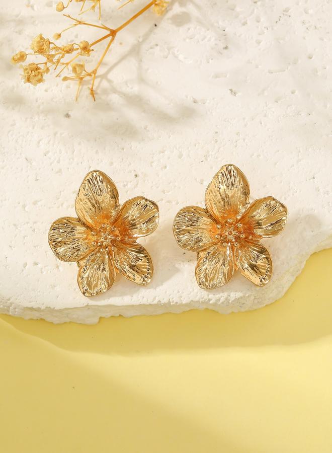 Take Two Gold Flower Stud Earrings - Image 4