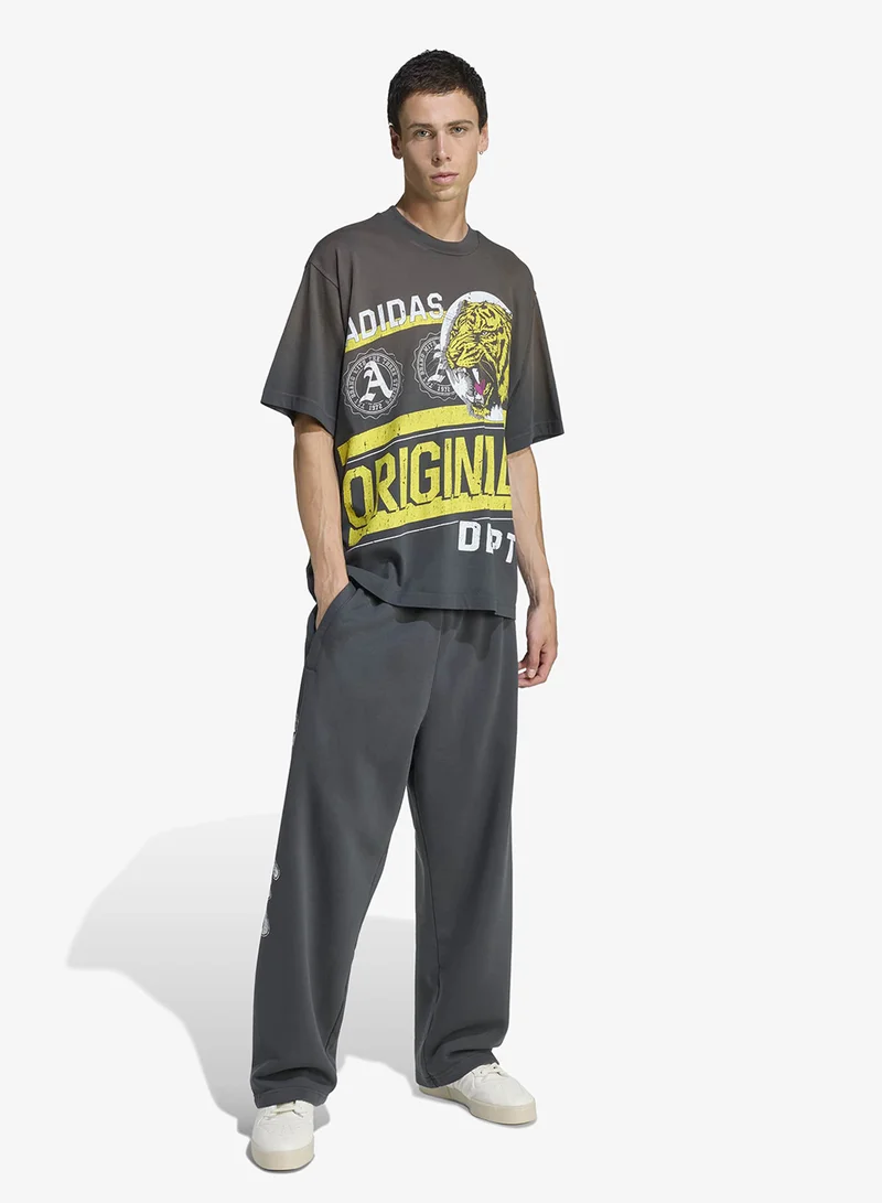 اديداس اوريجينالز Varsity Graphic T-Shirt