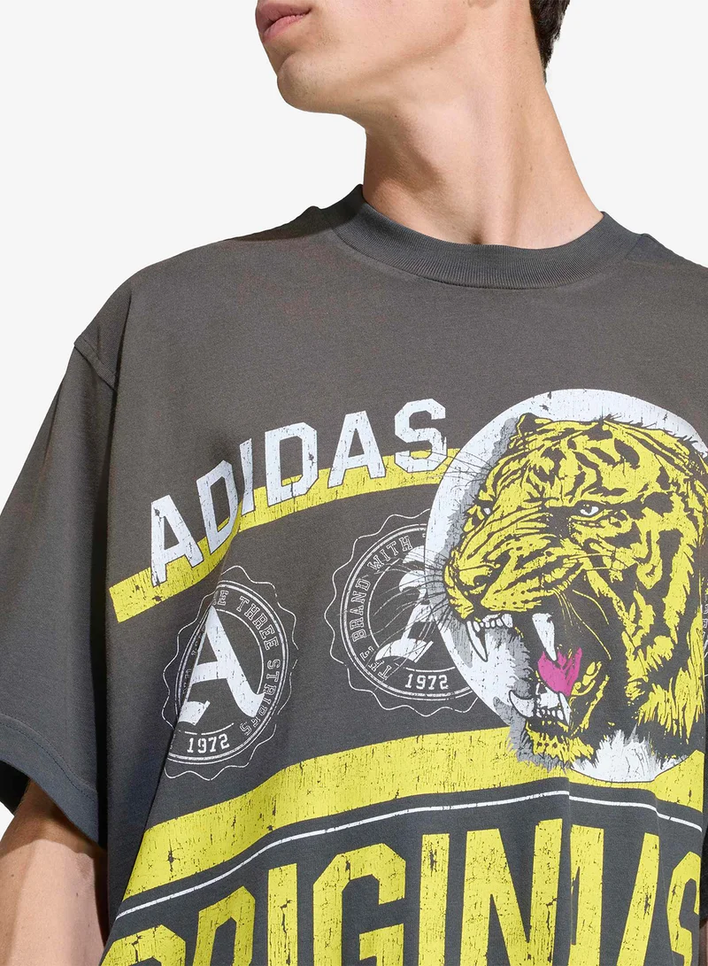 اديداس اوريجينالز Varsity Graphic T-Shirt