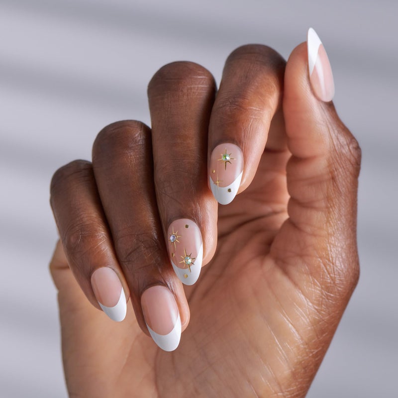 Impress KISS imPRESS No Glue Mani Press On Nails, Design, 'Star player', White, Medium Size, Almond Shape, Includes 30 Nails, Prep Pad, Instructions Sheet, 1 Manicure Stick, 1 Mini File - Image 2