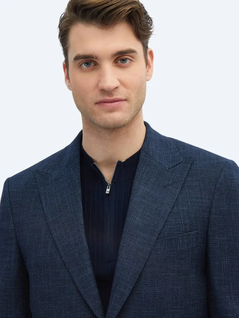 كيب جاكيت عصري بنقشة نيلي