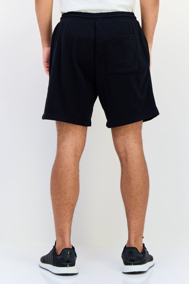 GAP Men Solid Basic Shorts, Black - Image 4