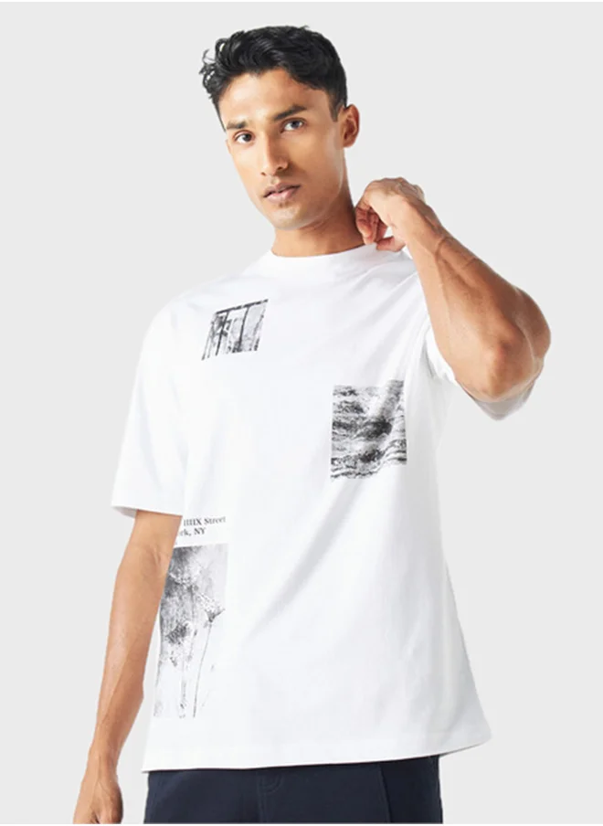 ايكونيك Graphic Crew Neck T-Shirt