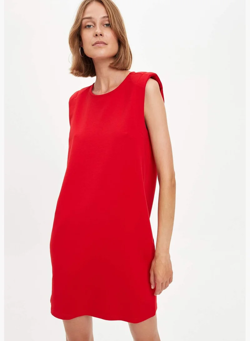 ديفاكتو Basic Sleeveless Dress with Shoulderpads