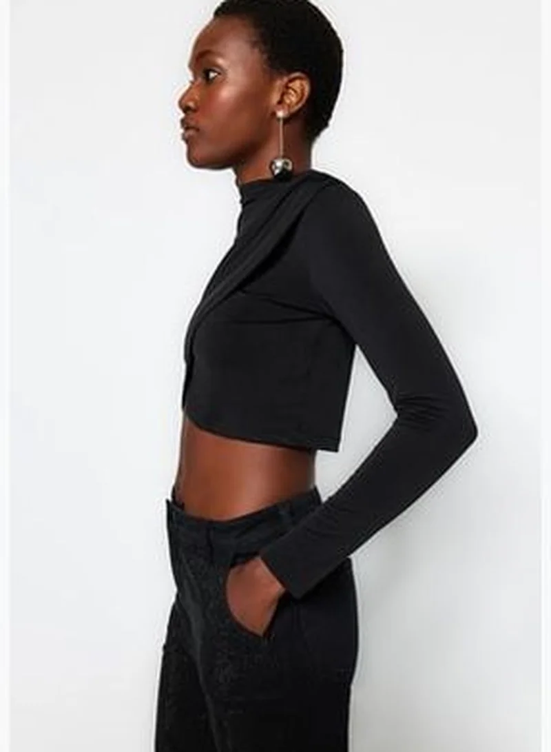 trendyol Black Stand-Up Collar Draped Crop Blouse TWOAW24BZ00164