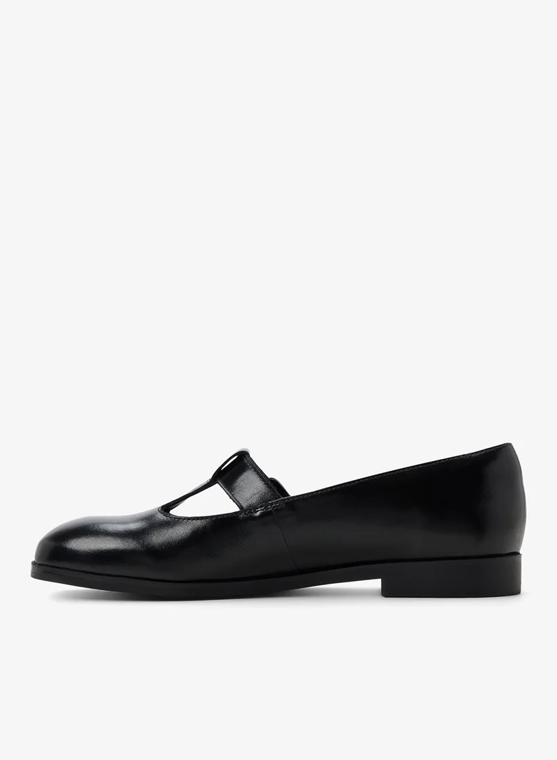 ALDO Casual Low Heel Pumps