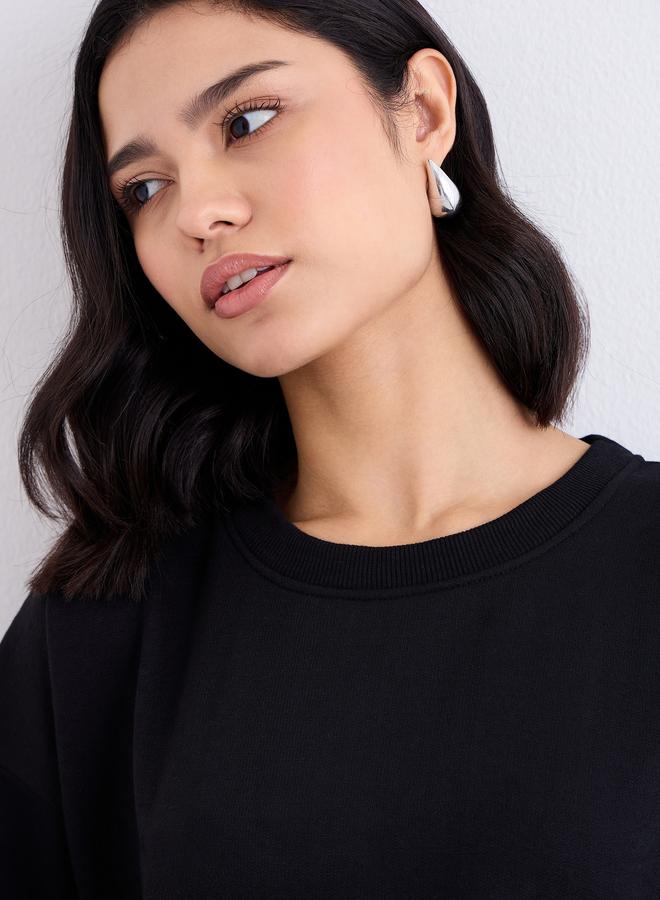 Styli Women Oversized Sweatshirt with Badge Detail - Image 4