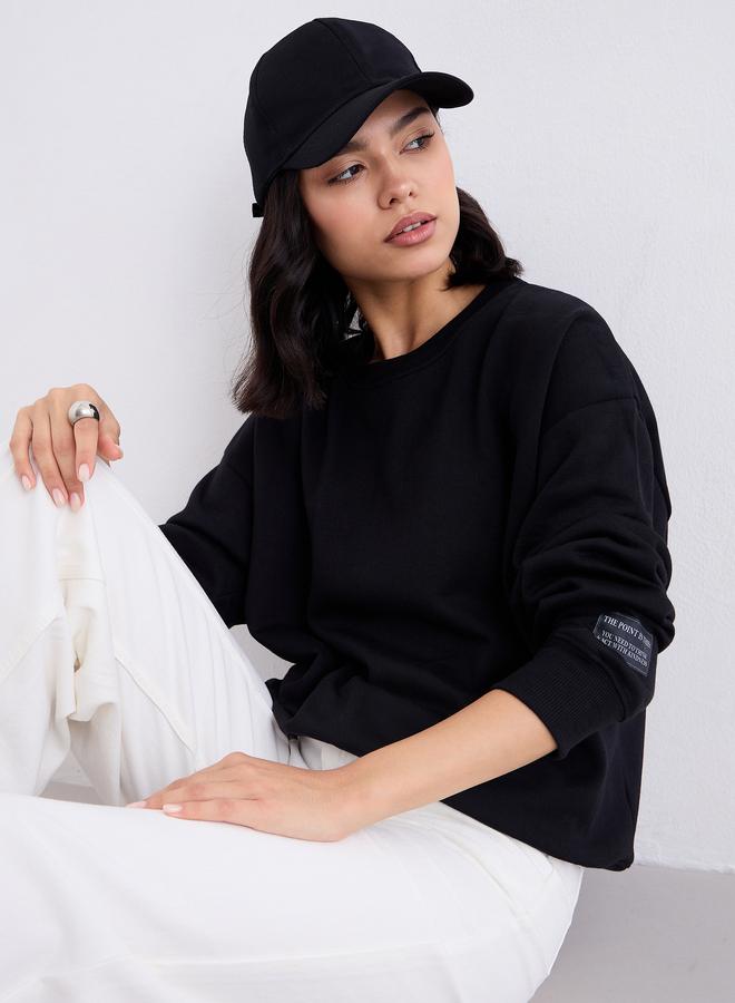 Styli Women Oversized Sweatshirt with Badge Detail - Image 1