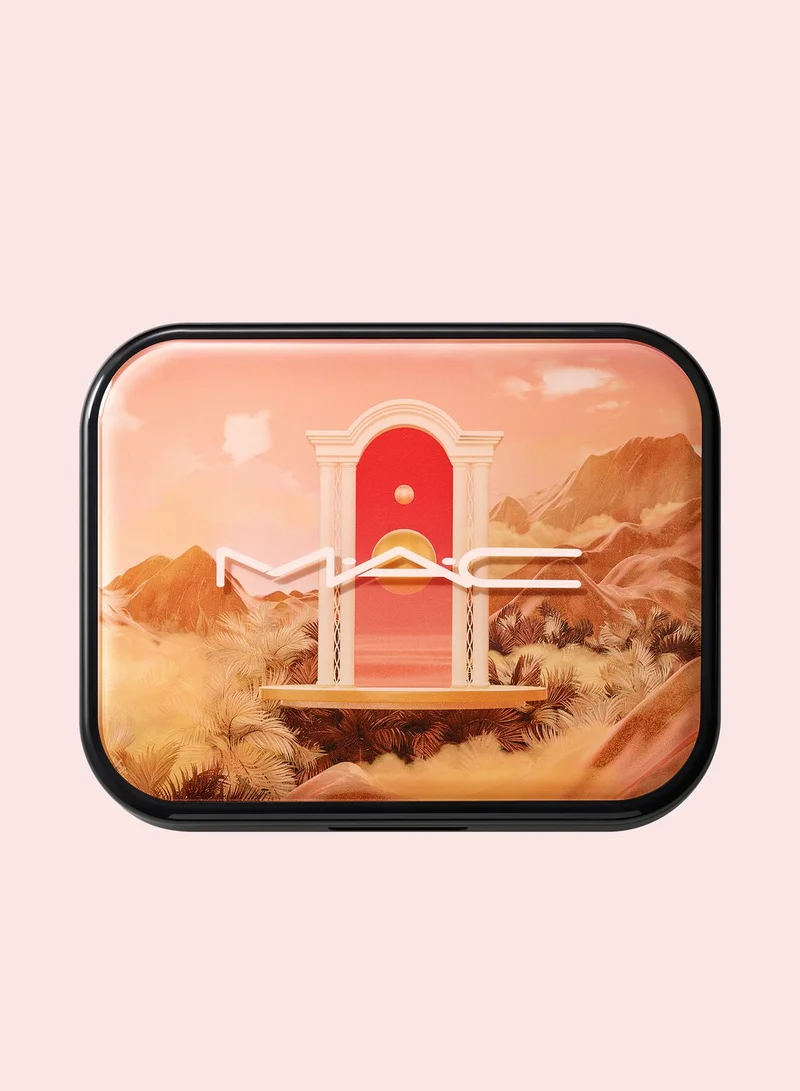 MAC Cosmetics Connect in Color Eyeshadow Palette Eyes x12: Future Flame