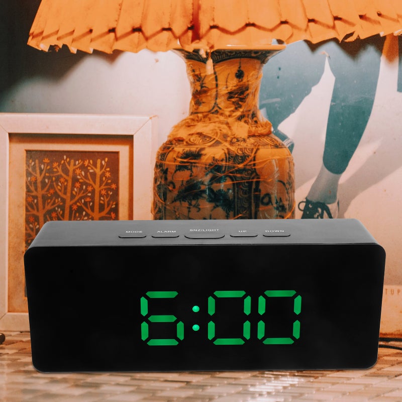 Digital Alarm Clock Large Display Screen Clock Tabletop Electric Clock Bedroom Digital Alarm Clock - Image 4