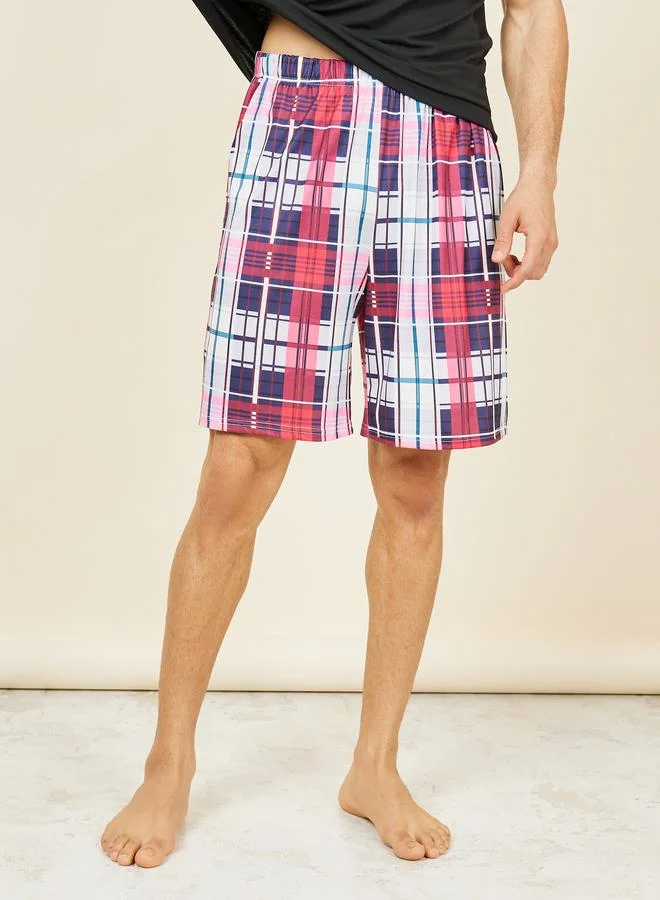 ستايلي Loading Print Crew Neck T-Shirt and Checkered Short Set