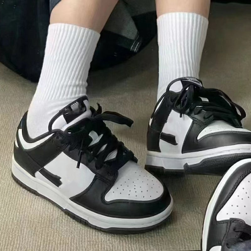 Putian Shoes Dunk Black And White Panda Cowhide Year Of The Snake Limited Men'S And Women'S Classic Sports And Leisure Low-Top Sneakers - Image 2