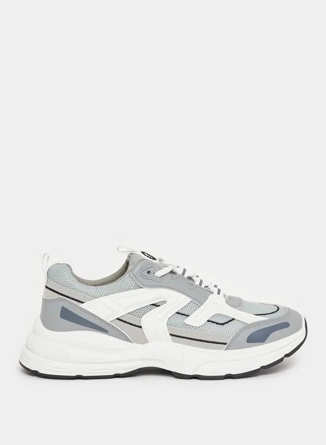 ستايلي اكتيف حذاء سنيكرز شانكي بدرزات ورباط غلق