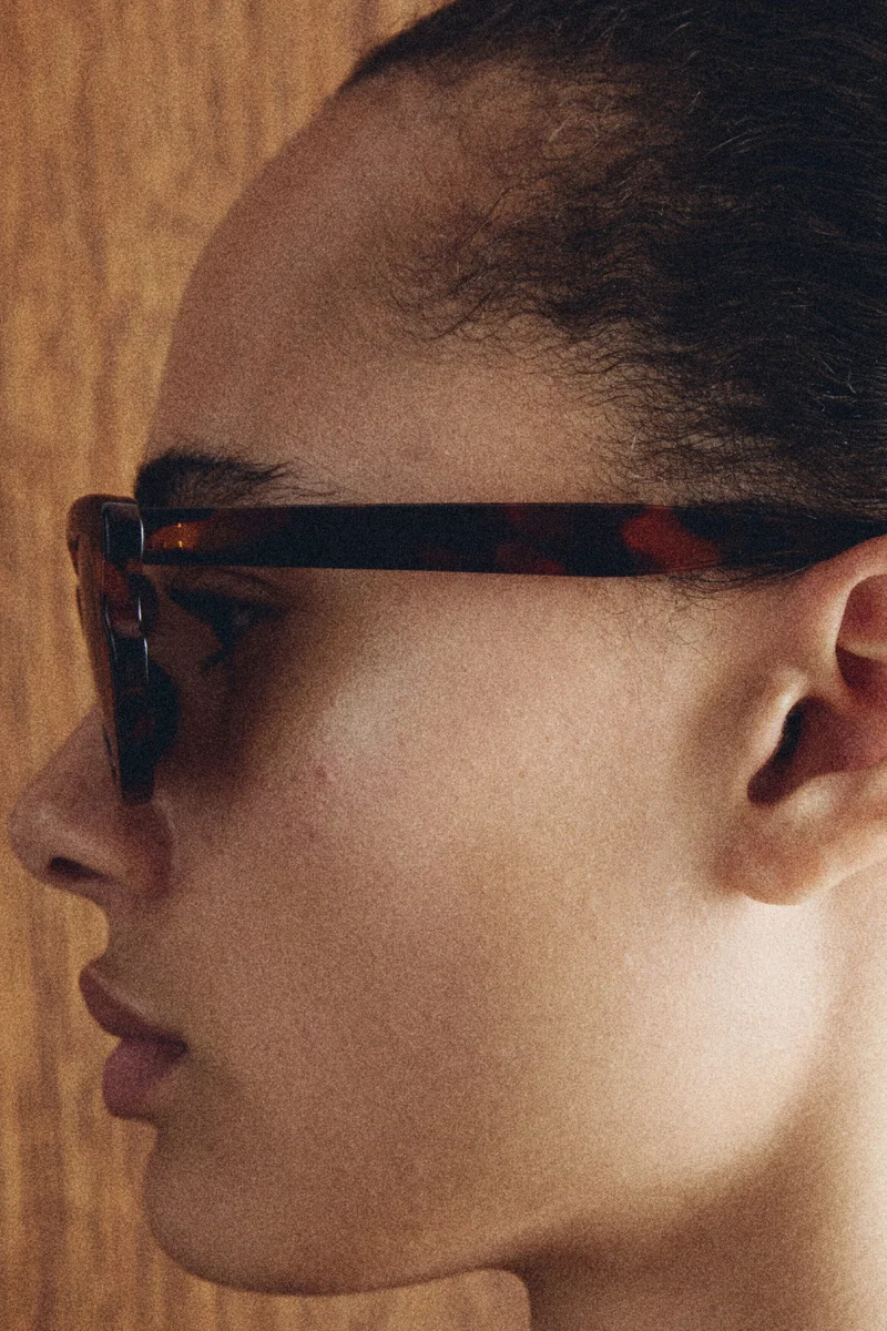H&M  Wavy-detail sunglasses for Women | Best Price UAE