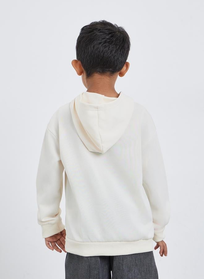 ستايلي ستيلي هودي أوف وايت مريح بجيوب أمامية للأولاد - Image 4