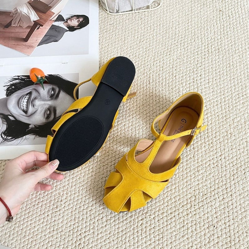 Women's Flat French Retro Cut-Out Roman Loafers - Image 3