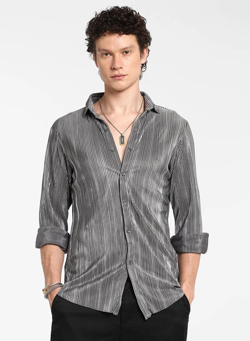 كامبوس سوترا Men's Icy Blue & Metallic Silver Pleat-Creased Shirt For Casual Wear | Spread Collar | Long Sleeve | Button Closure | Shirt Crafted With Comfort Fit For Everyday Wear