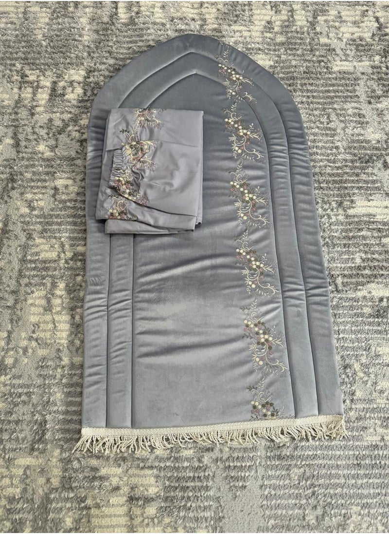 Brides Prayer rug set with embroidered scarf - gray  - Image 1