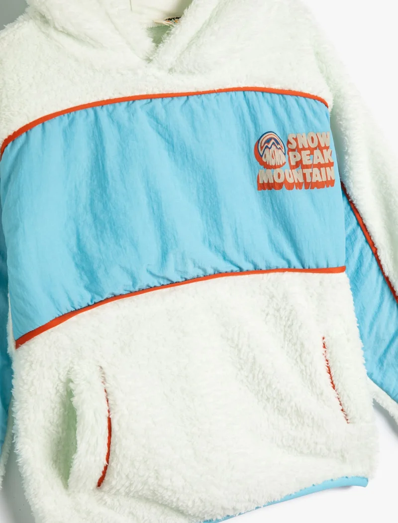 كوتون Hooded Plush Sweat Ski Themed Pocket Color Contrast