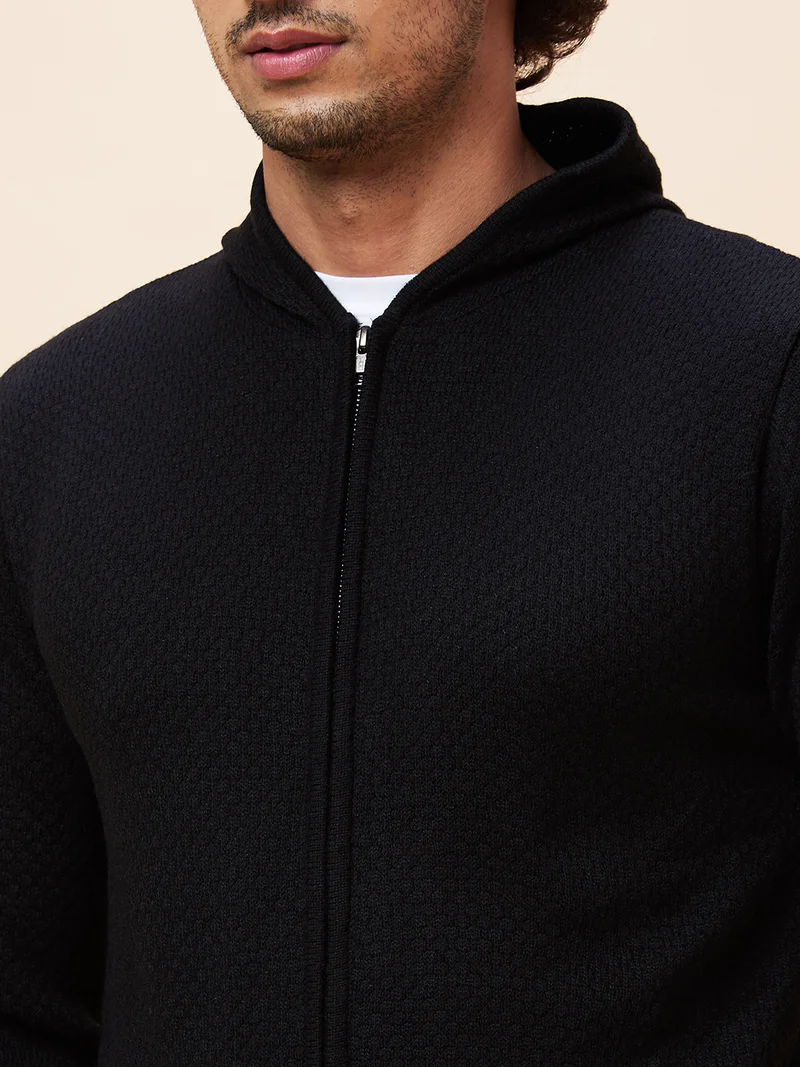 globus Globus Men Black Solid Casual Cardigan Sweater