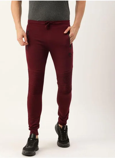 The Indian Garage Co Men Slim Fit Solid Mid-Rise Stretchable Knitted Jogger Trousers