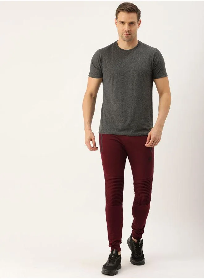 The Indian Garage Co Men Slim Fit Solid Mid-Rise Stretchable Knitted Jogger Trousers