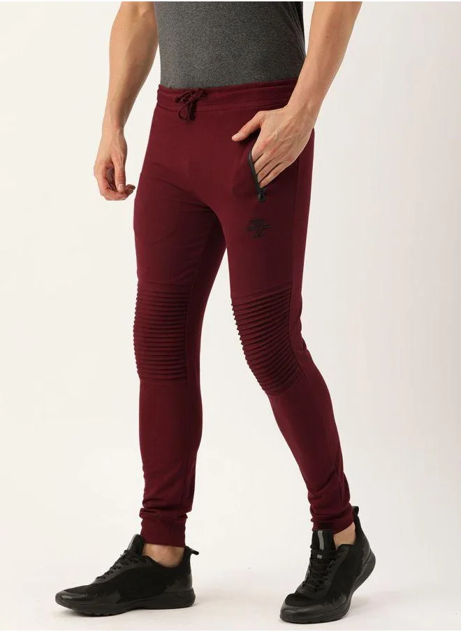 The Indian Garage Co Men Slim Fit Solid Mid-Rise Stretchable Knitted Jogger Trousers