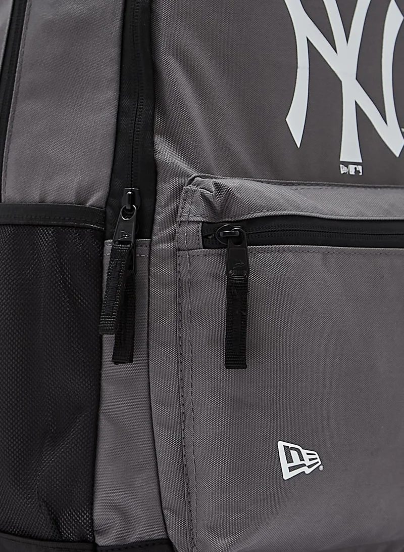 NEW ERA New York Yankees Graphic Backpack