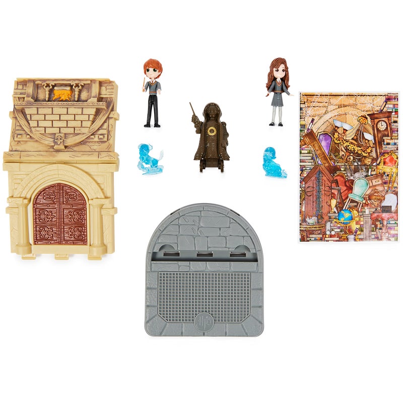 Wizarding World Harry Potter, Room of Requirement 2-in-1 Transforming Playset with 2 Exclusive Figures and 3 Accessories, Kids Toys for Ages 5 and up - Image 5