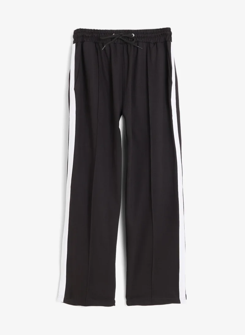 سفنتي فايف بيسيكس Panel Oversized Joggers