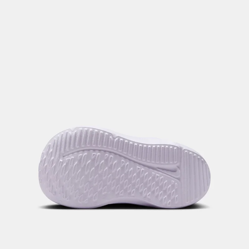 Nike Kids' Cosmic Runner Shoes