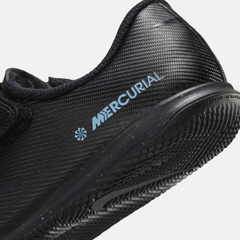 Nike Kids' Mercurial Vapor 16 Club Indoor Court Football Shoes