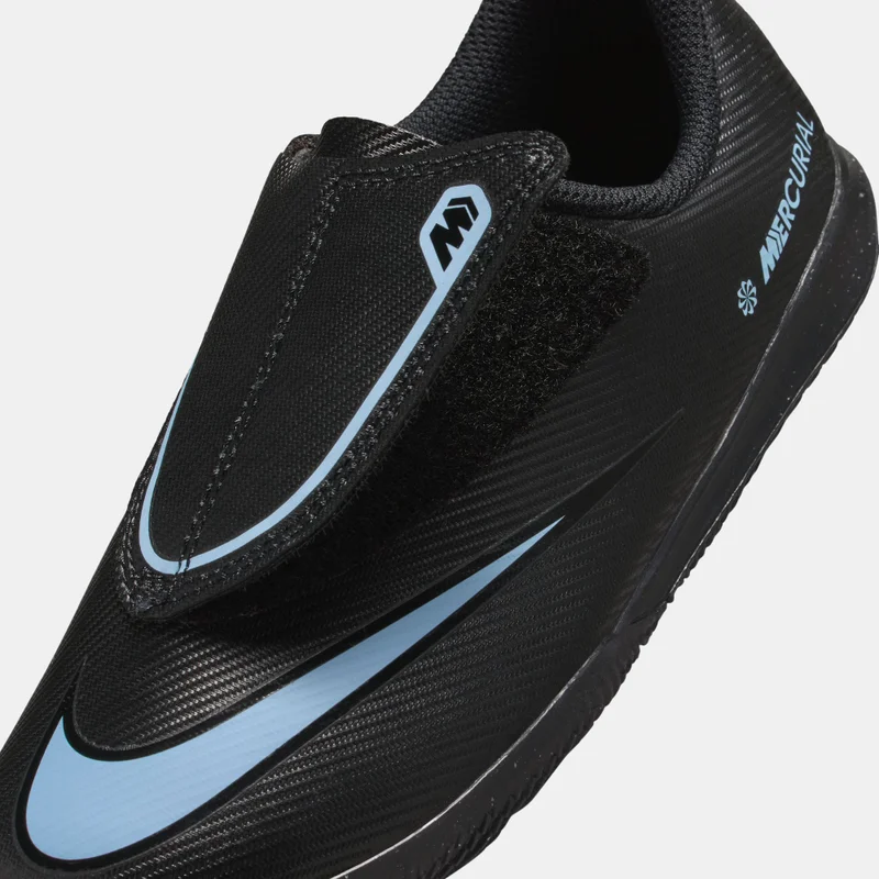 Nike Kids' Mercurial Vapor 16 Club Indoor Court Football Shoes