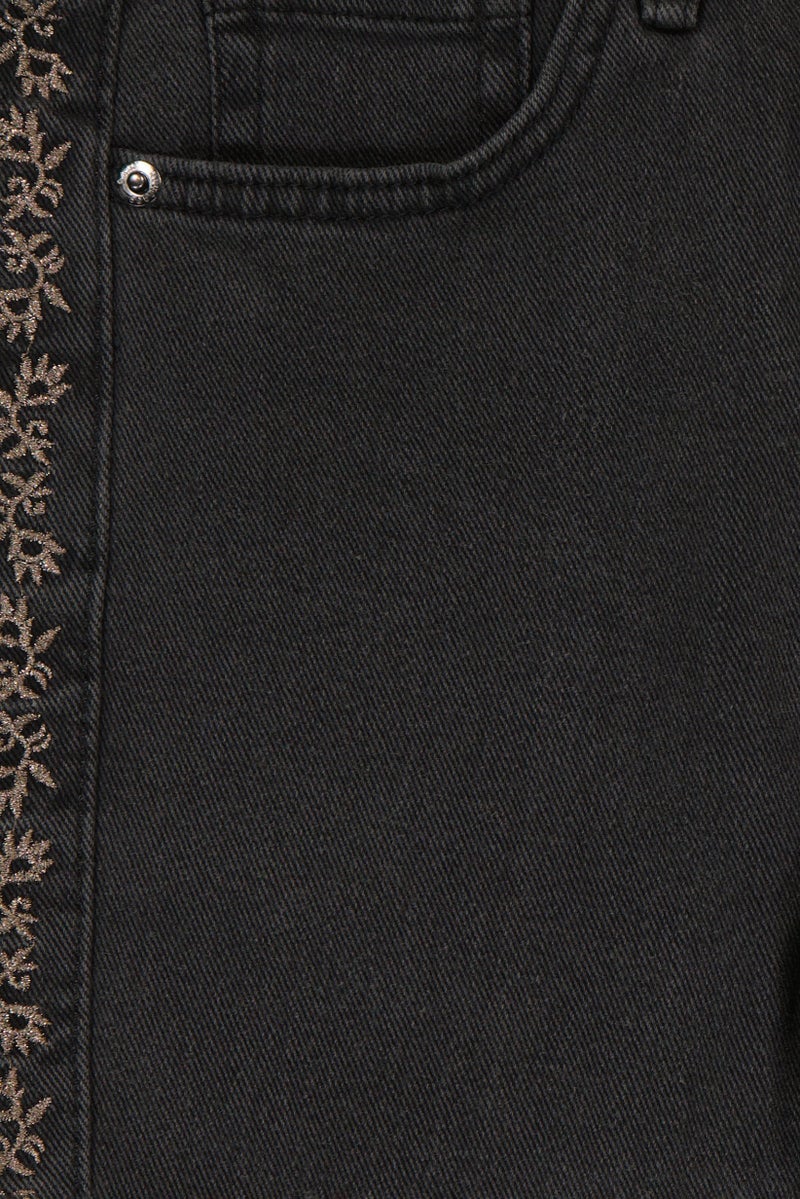 Sam Edelman Women Slim Fit Washed Stretchable Jeans, Washed Black - Image 2