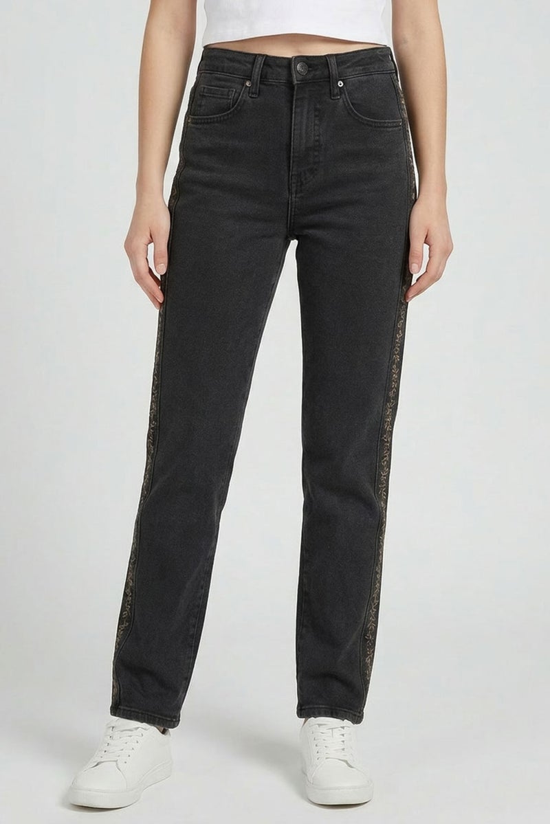Sam Edelman Women Slim Fit Washed Stretchable Jeans, Washed Black - Image 1