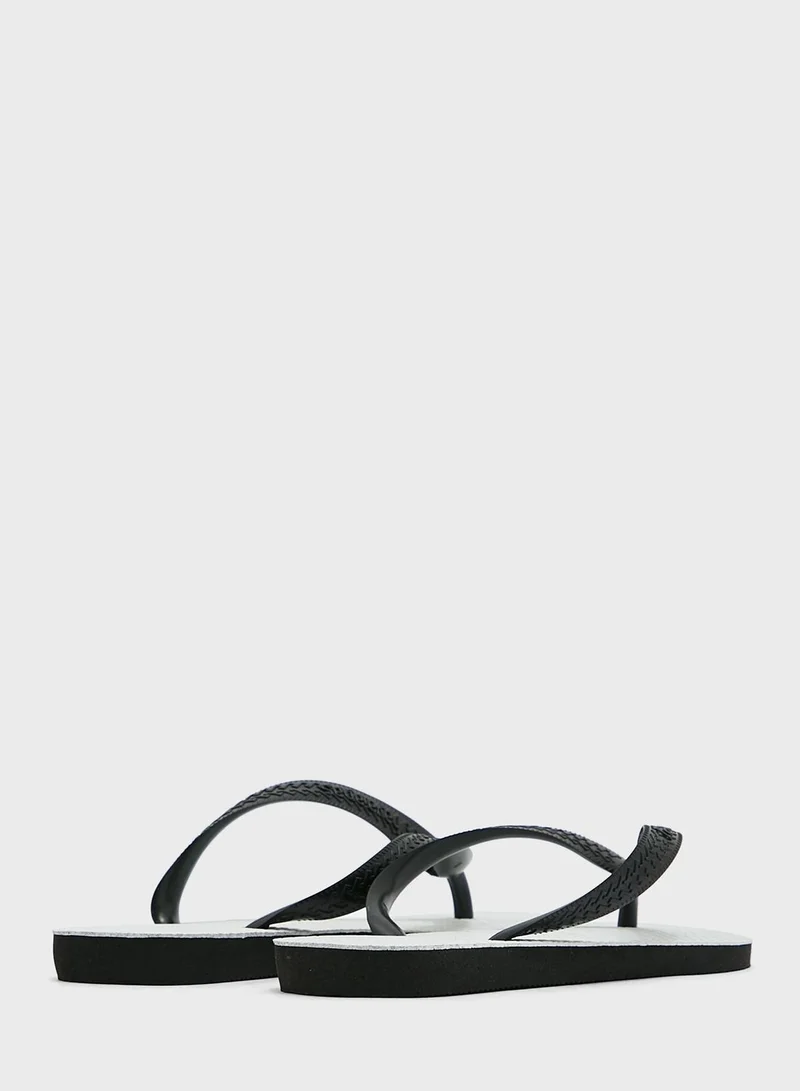 havaianas Tradicional Flip Flops