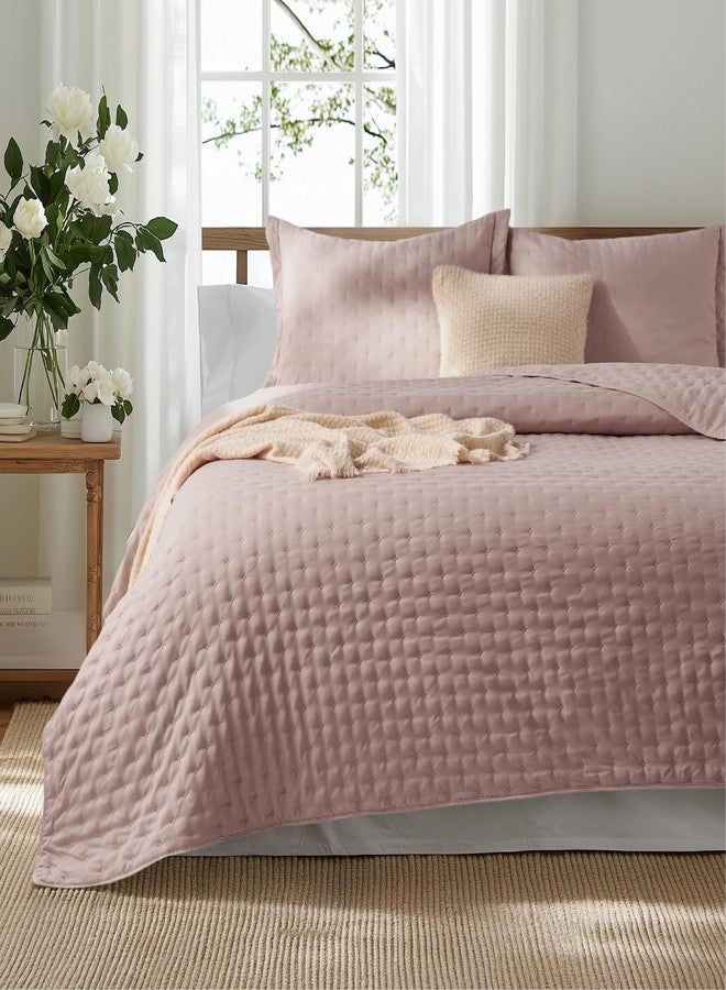 Bedsure King Quilt Set - Ultra Soft Quilt Bedding Set for Pink Bedroom Decor, Lightweight All-Season King Size Comforter with 2 Pillow Shams, Dusty Rose Summer Bedspread Coverlet 106x96 Inch - Image 1
