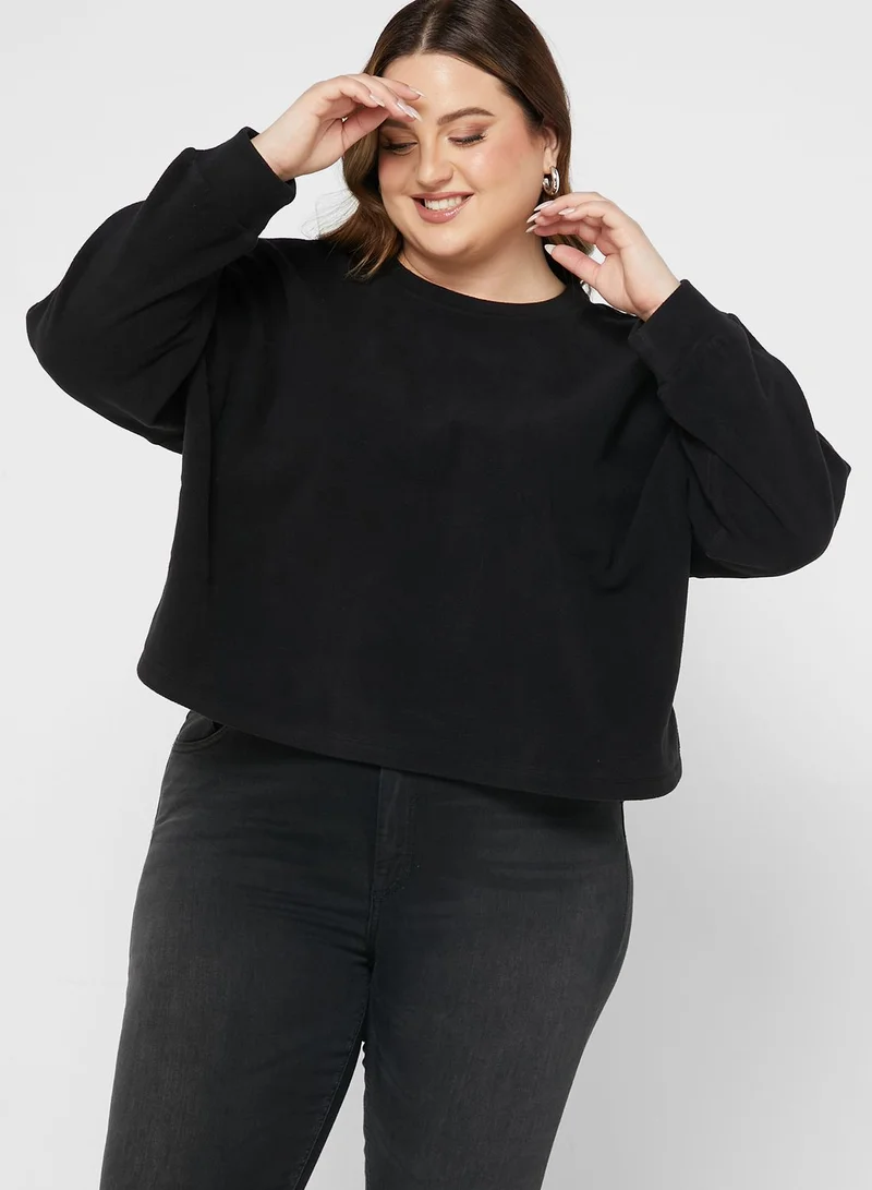 Vero Moda Curve Crew Neck Knitted Sweatshirt