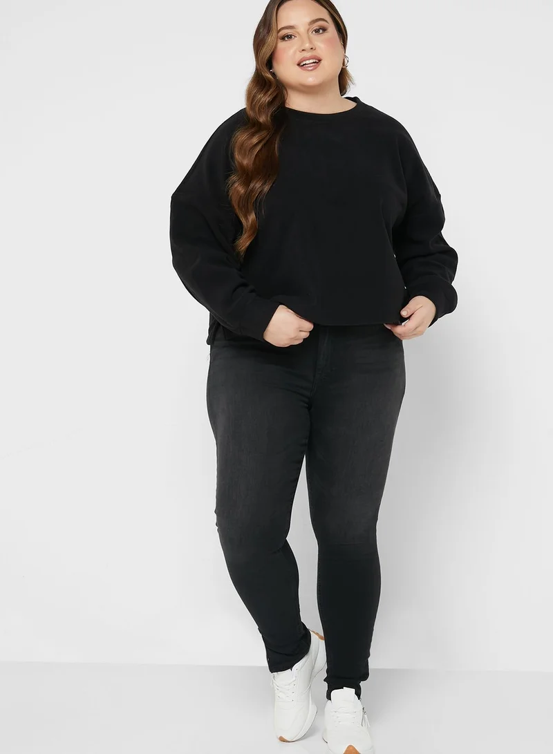 Vero Moda Curve Crew Neck Knitted Sweatshirt