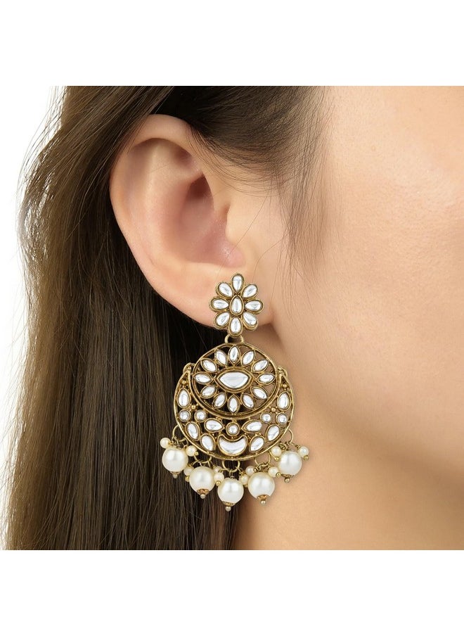 I Jewels I Jewels Gold Plated Traditional Floral Kundan Pearl Choker Necklace Jewelry Earrings & Maang tikka Set For Women/Girls (white)  - Image 5