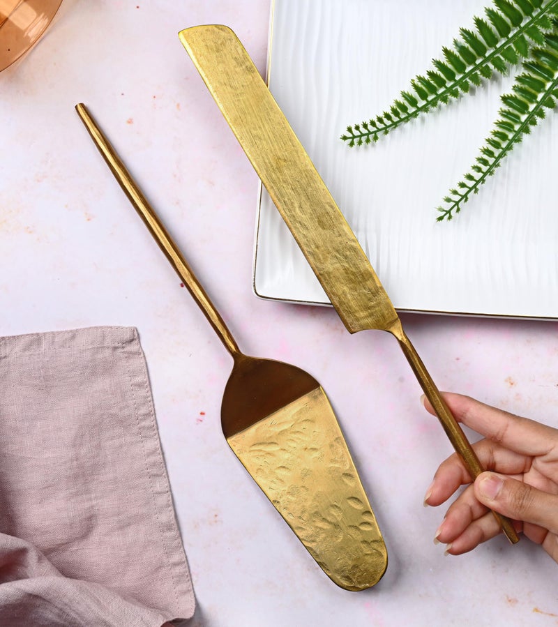 Mirra Sapphire Collection - Cake Server & Knives Set of 2 with Luxurious Gift Box (Gold) - Image 3
