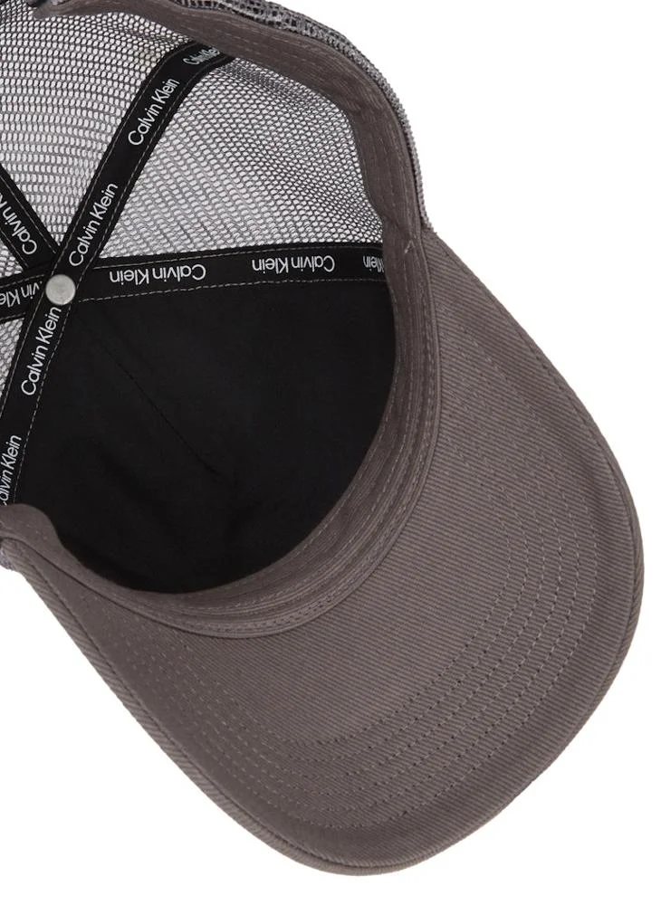 كالفن كلاين جينز Monologo 5 Panel Mesh Back Cap