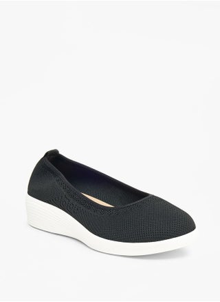 Women Textured Slip-On Shoes with Wedge Heel - pzsku/ZDD9C3D5D5C84D2FA413DZ/45/_/1742299620/bd56331f-b103-420f-b773-4dbd3ee64af1