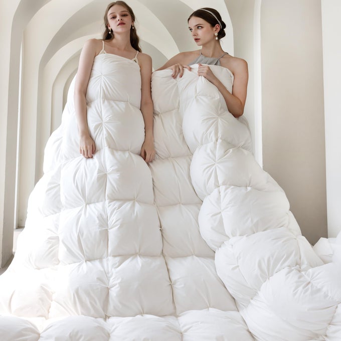 PINCH PLEAT GOOSE DOWN FEATHERS FIBER COMFORTER CAL KING SIZE ALL SEASONULTRA SOFT AND COZY NOISELESS DUVET INSERT WITH EGYPTIAN COTTON BLEND COVERFLUFFY WARM COMFORTER WHITE98X108