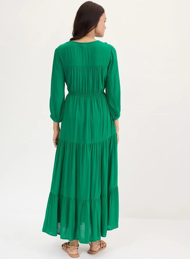 Femmella Femmella Green Crinkled Tiered Maxi Dress