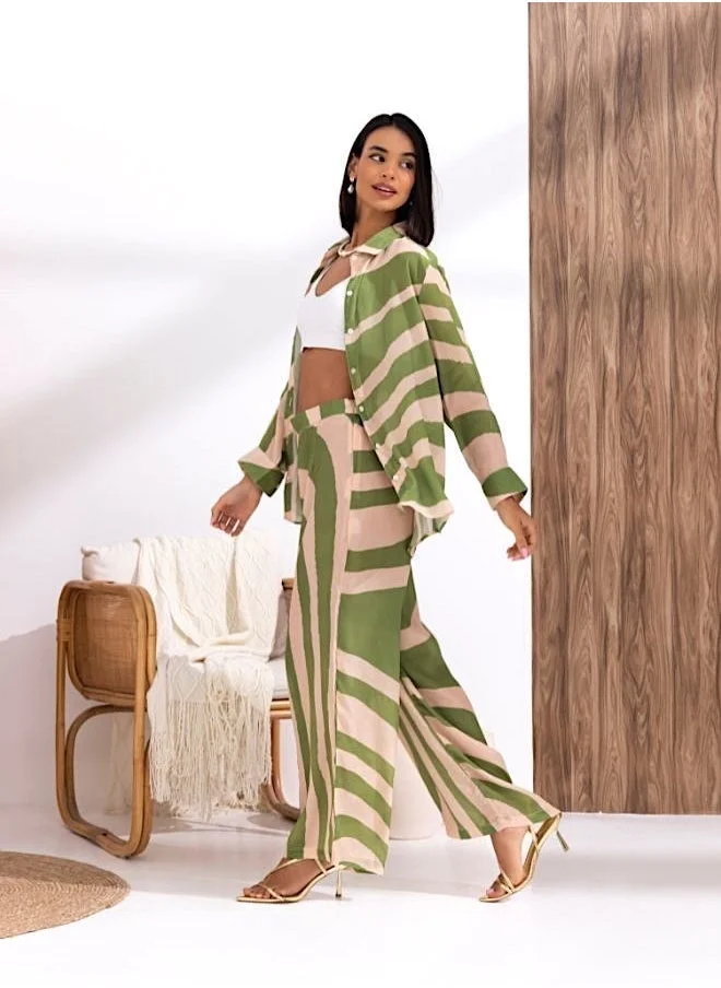 That’s My Gal Lightweight Abstract Shirt