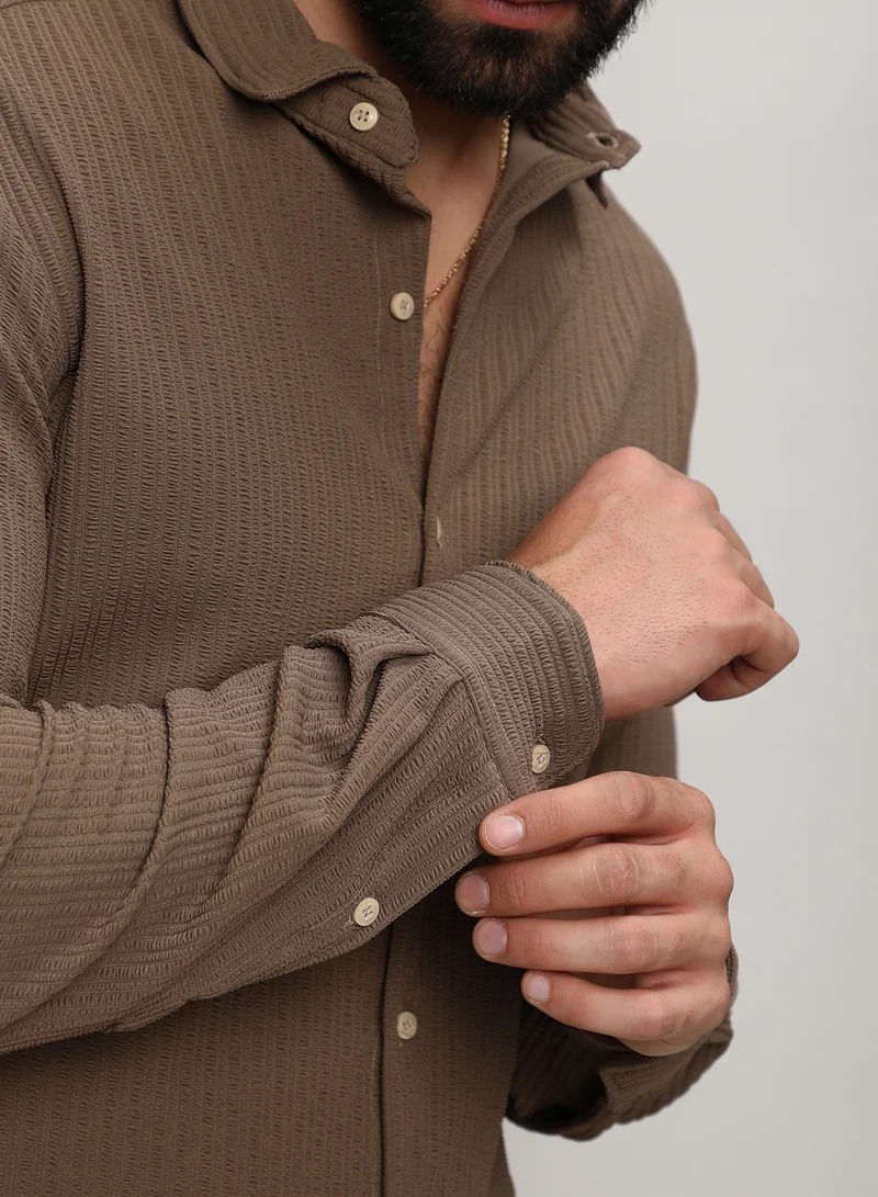 Campus Sutra Campus Sutra Men's Tan Brown Stripe-Creased Shirt For Casual Wear | Spread Collar | Long Sleeves | Button Closure | Shirt Crafted With Comfort Fit For Everyday Wear