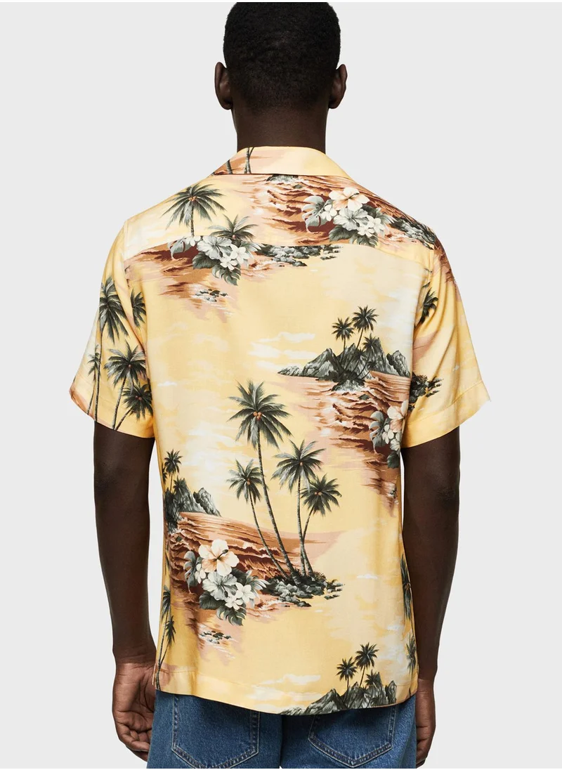 Mango Man Hawaiian Print Regular Fit Shirt